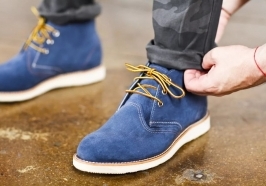 Несколько способов вдохнуть жизнь в любимую замшевую обувь