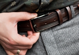 Кожаный ремень - классный подарок!