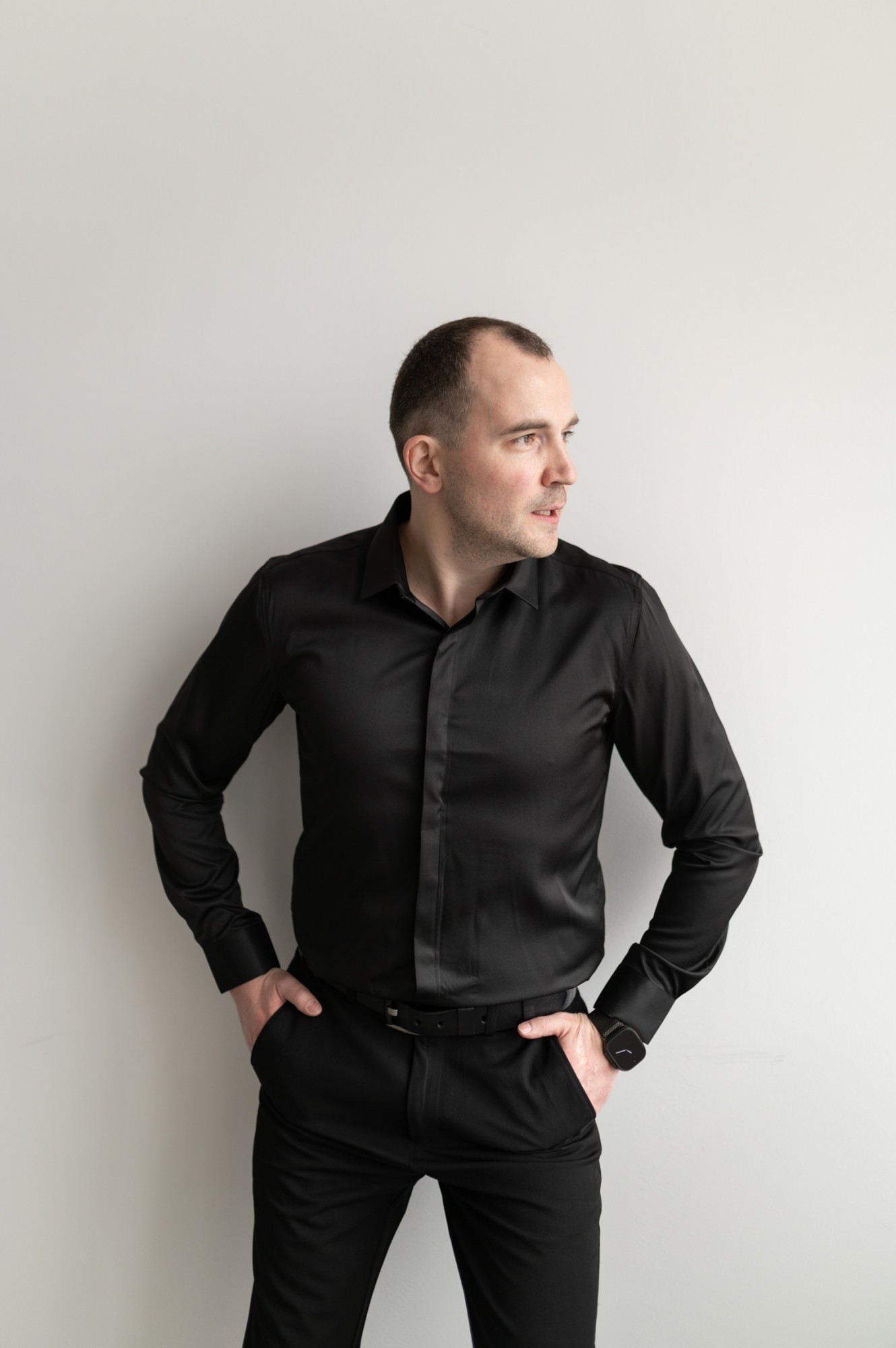 Чёрная классическая сорочка CMT (S021)