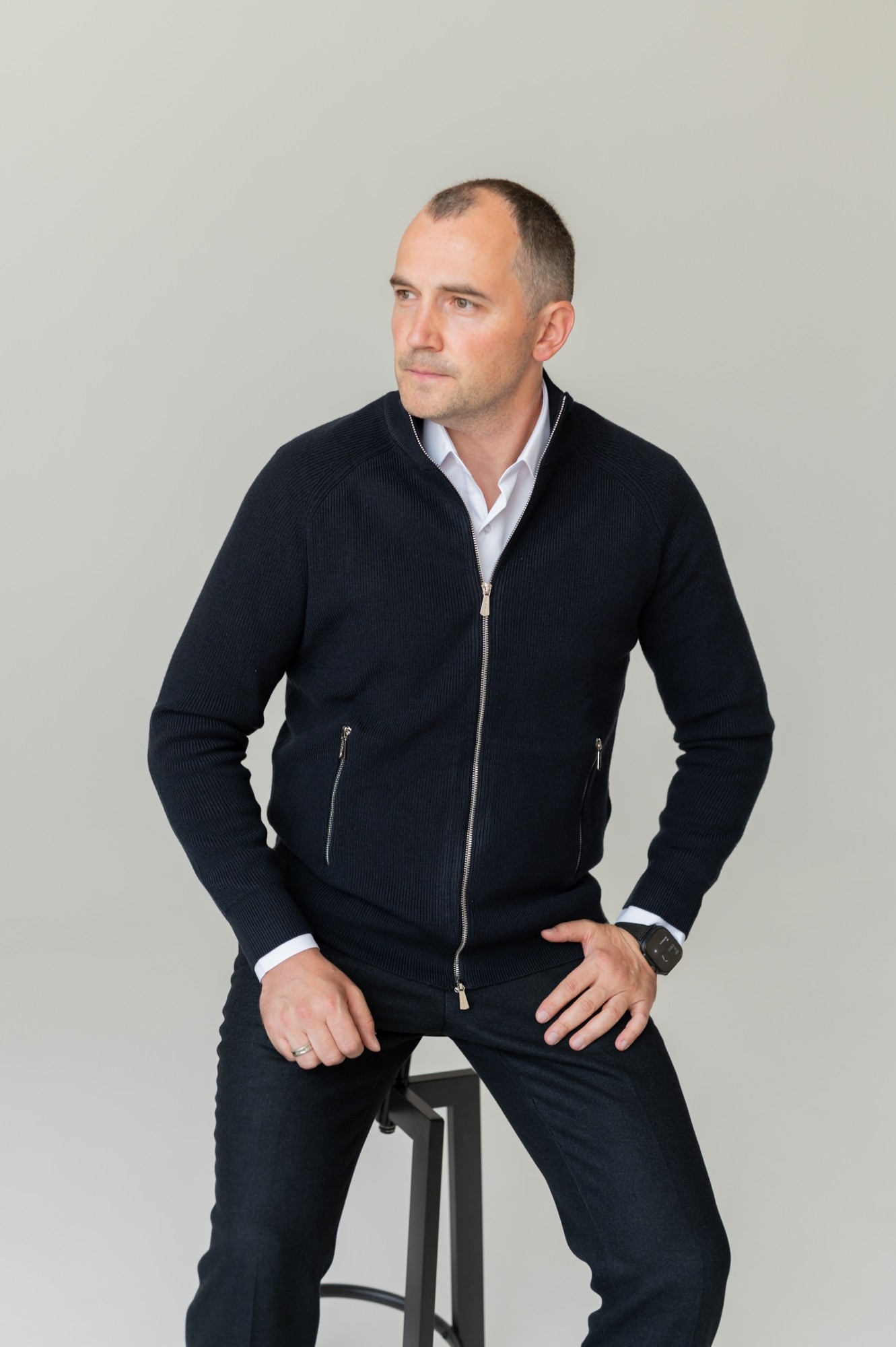 Тёмно-синий джемпер на замке CMT (K004)