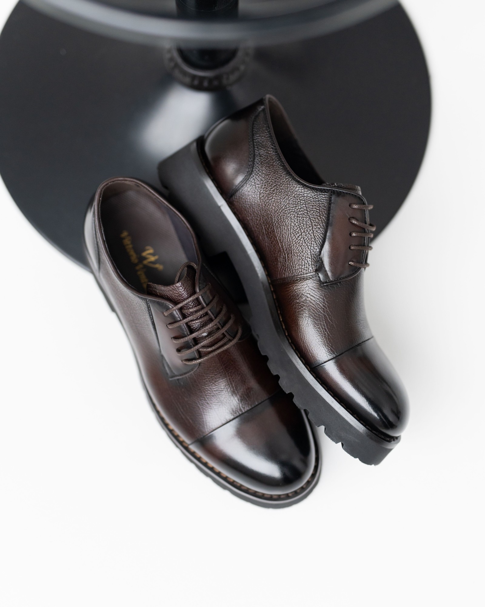 Коричневые дерби на грубой подошве Ventura (135)